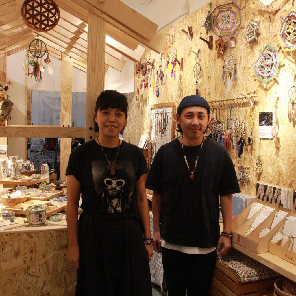 Mishtar Life Style Dreamcatcher 捕夢網 店主Mike 與 Ishtar