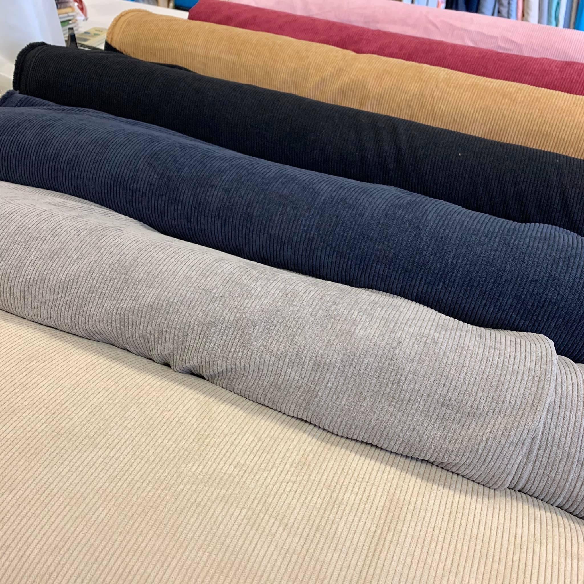 KT Fabrics 自家設計 布料 香港 橙芯絨