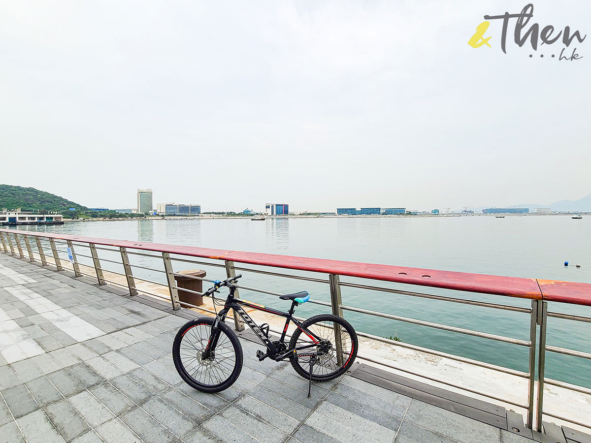 單車遊 東涌 一日遊 遠足 東涌炮台 東涌舊碼頭 逸東邨 東涌北公園 旅遊地標 東涌東海濱長廊 機場島 國泰城 香港航空大樓