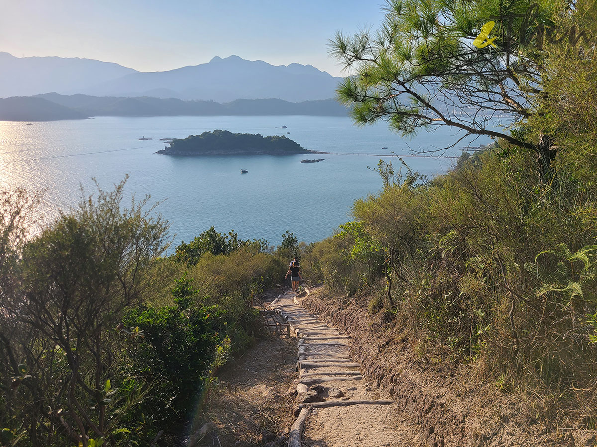 香港遠足挑戰 橋咀 城門 打卡 遠足 行山 橋咀觀景台 享逸台 廈門灣 西貢 沙灘 玻璃水 海邊 黑山頂 郊遊徑 登山 半月灣 自拍神器 連島沙洲 橋頭