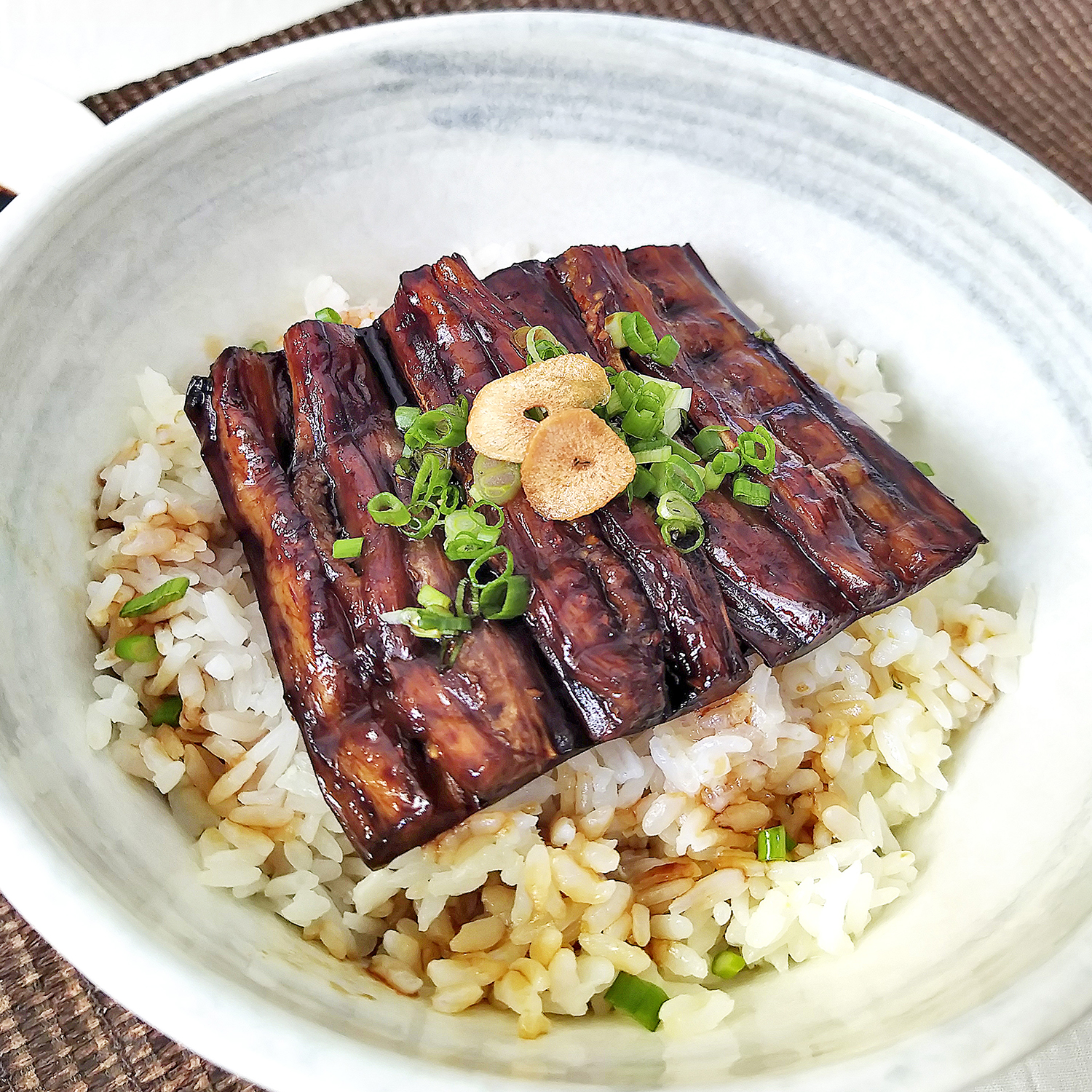 易家煮,食譜,自煮,在家自煮,鰻魚飯,蒲燒茄子,偽鰻魚飯,蒲燒鰻魚飯,昆布,過度捕獲,燒汁