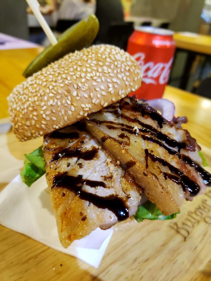 灣仔 街坊名物 平民漢堡店 Burger Home 漢堡 香港品牌 良心小店 黑醋豬豚腩肉漢堡