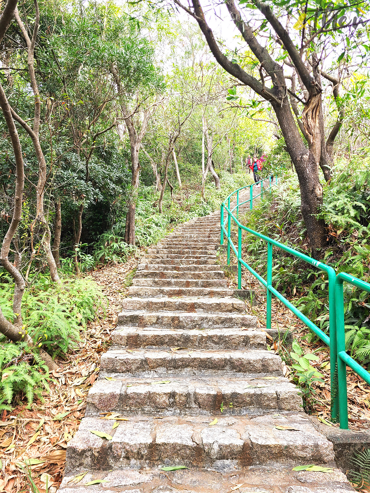 西貢好去處,將軍澳好去處,坑口好去處,鴨仔山,少女峰,邵氏片場,白水碗沙灘,瀑布,白水碗飛瀑,南圍,香港科技大學,橋咀