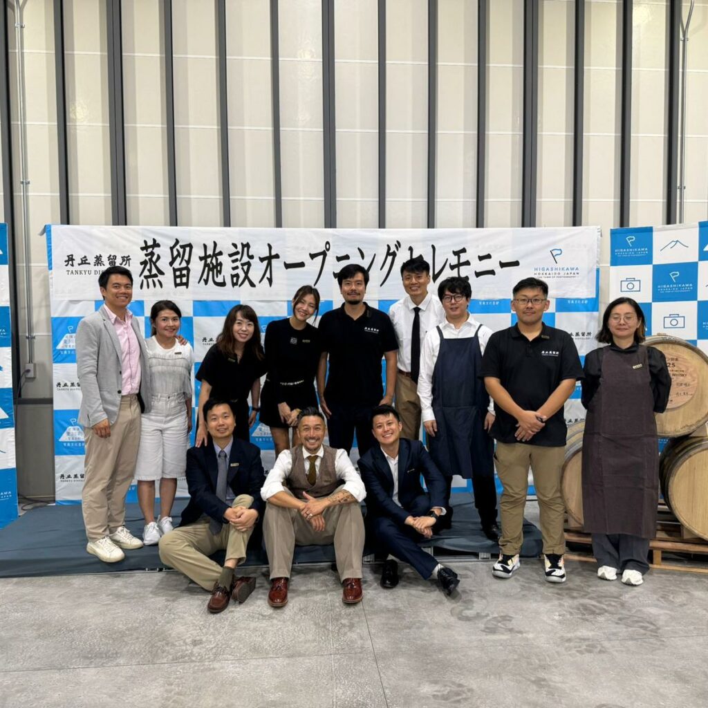 雪の窓 雪之窗 Yuki no Mado 氈酒 白蘭樹下 威士忌 gin 北海道 開幕